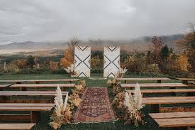 Safari Tents Spiked Cider For This Folky Fall Wedding In The White Mountains Safari Tent Fall Wedding White Mountains