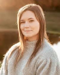 Crystal Morris's Instagram, Twitter & Facebook