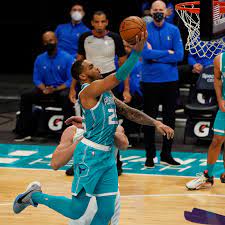 Washington is an american forward on the charlotte hornets and wears nike zoom freak 2 shoes. Positionless P J Washington At The Hive