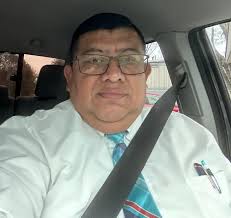 Carlos migrante guatemalteco trasforma hogares con ingenio