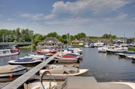 Kaag resort warmond, set next to k.w.v. Waterfront Apartments By Kaag Resort