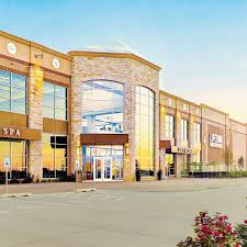 Health Club, Gym & Fitness Center in Urbandale | Life Time