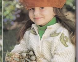 Australia Knitting Patterns May Gibbs Knits. Snugglepot and Cuddlepie  Picture Knits and Wool Embroidery Knitting Book for Children & Women