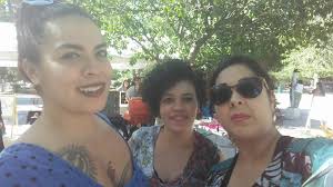 Rosas Rojas Juárez acompaña a sobreviviente de violencia doméstica