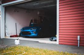 Skip the home improvement projects or move them outdoors. How To Cool A Garage With No Windows 8 Simple And Effective Tips Epic Home Ideas
