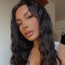 Jacqueline Downing's Instagram, Twitter & Facebook