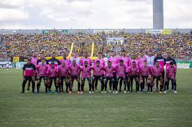 O futebol clube cascavel (conhecido como fc cascavel ou ainda cascavel e cujo acrônimo é fcc), é um clube de futebol brasileiro, da cidade de cascavel, paraná. Fc Cascavel Entra Em Campo Com Uniforme Cor De Rosa E Arrecada 1 Tonelada De Alimentos