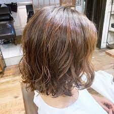hair ヘアー はスタイリスト モデルが発信するヘアスタイルを中心に トレンド情報が集まるサイトです 36万枚以上のヘアスタイルから髪型 ヘア アレンジをチェックしたり ファッション メイク ネイル 恋愛の最新まとめが見つかります ボブ パーマ 40代