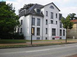 Helle und gut geschnittene wohnung im herzen von ludwigslust. 3 Zimmer Wohnung Zu Vermieten Clara Zetkin Strasse 11 19288 Ludwigslust Ludwigslust Kreis Mapio Net