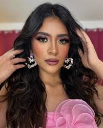 Orgullosamente Mexicana 🇲🇽❤️ ¡VIVA MÉXICO! Diseño exclusivo de  @_xanat__moodista MUA @fausto_galiciamakeup @donecbeautyline Fotógrafo  @cuervo__artista_visual Accesorios @letyaltamira_joyeria