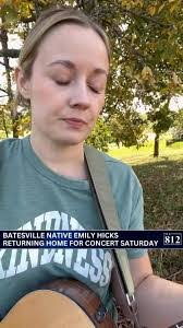 Sandra Dickey's Instagram, Twitter & Facebook