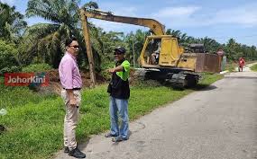 Check spelling or type a new query. Adun Semerah Temui Pengarah Jps Johor Usaha Tangani Banjir Termenung Johorkini