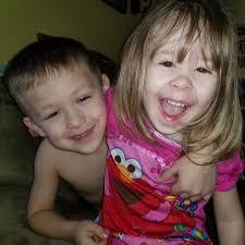 Heidi Pitzer's Instagram, Twitter & Facebook