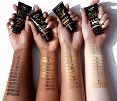 Sephora Collection Once Upon A Night набор блокбастер для макияжа 24 Game Changing Beauty Products That Solve Annoying Problems In 2020 Nyx Born To Glow Foundation Swatches Nyx Professional Makeup