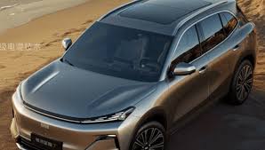 Новий гібридний позашляховик Geely Starship 7 з інноваційною системою Thor: старт продажів вже цього року