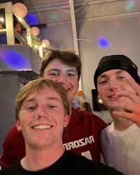 Wade Moore (@wademoore58) • Instagram photos and videos