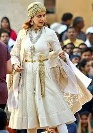 Eventually, players are forced into a shrinking play zone to engage each other in a tactical and diverse. Kangana Ranaut Embodies The Elegance Of Rani Laxmibai On The Sets Of Manikarnika The Queen Of Jhansi Pinkvilla
