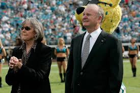 20 J Wayne Delores Barr Weaver Wayne Barr Weavers