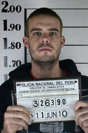 Born august 6, 1987) is a dutch national who lived in aruba. Zelfverklaarde Helper Joran Van Der Sloot Doodgestoken Binnenland Ad Nl