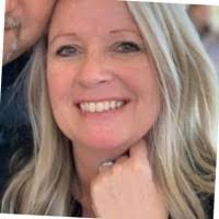 Melissa Neely's Instagram, Twitter & Facebook