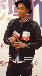 本文講述的是周柏豪的網上事件。關於歌手周柏豪的基本資料，詳見中文維基百科條目「周柏豪」。 周柏豪（pakho），香港出生的創作歌手與模特兒。 1 2011年事件 1.1 失意豪門戀情 2 2012年事件 2.1 柏豪潮文 2.1.1 相關片段 2.2 巴黎街頭合照風波 2.3 抄襲指控 3 2013年事件 3.1 家駒死忌當生日 3.2 流出疑似. ãã£ã¦ ã'ããã¦ Wikipedia