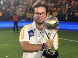 Mauricio doehner cobian serves as executive vice president of corporate affairs and risk management of the company. Hat Trick Tigre 2