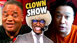 Robert Griffin III’s Game-Day Attire Goes Viral for All the Wrong Reasons