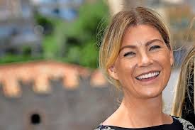 Teil liegen derzeit aber noch keine informationen vor.möglicherweise lässt sich der. Grey S Anatomy Giftige Arbeitsatmosphare Ellen Pompeo Dachte Schon Oft An Ausstieg