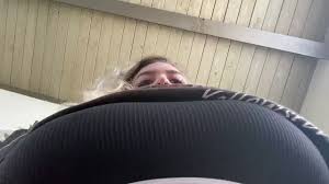 @RoseASMRRs video Tweet