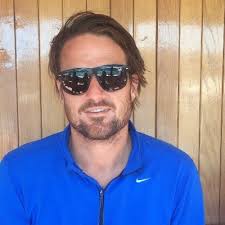 Taro Daniel out here using the tuning fork to get his mind right in #usopen  qualies #432HZ