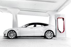 Tesla supercharger je najmodernejšia a najvýkonnejšia sieť nabíjacích staníc pre elektromobily na svete. In 2019 Tesla Will Cover Europe S Chargers For Superchargers