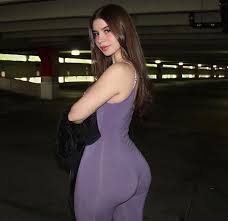 Thefinalnoelle - Free pics, galleries & more at Babepedia