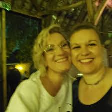 Leanne Harding's Instagram, Twitter & Facebook