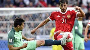 2020 topps chrome borussia dortmund raphael guerreiro auto /44. Confed Cup 2017 Raphael Guerreiro Verletzt Sich Am Knochel