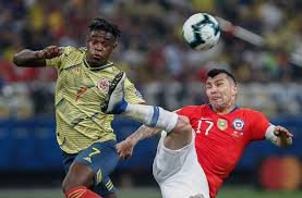 Duván zapata anotó ante argentina y ante paraguay, siendo una de las grandes figuras de la duvan zapata is a colombian professional footballer who plays as a striker for italian club atalanta. Chile Beat Colombia On Penalties To Reach Copa Semis Saudi Gazette