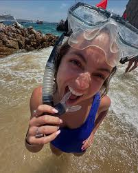 Elena Wright (@elena.m.wright) • Instagram photos and videos