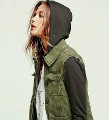 Nah, oleh karenanya kami telah mencarikan koleksi terbaru seputar hijab gambar kartun keren perempuan tomboy yang dapat kamu jadikan contoh. Paling Keren 19 Gambar Kartun Hijab Tomboy 5 Ide Memadupadankan Jaket Hoodie Untuk Cewek Tomboy Supaya Tetap Vector Hij Model Pakaian Pakaian Gaya Androgini