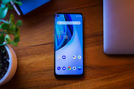 Reasonable perfomance and acceptable photo quality. Best Cheap Phone 2021 Seven Smartphones For Under 500 The Verge
