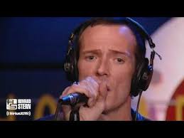 Velvet Revolver “Slither” Acoustic Performance