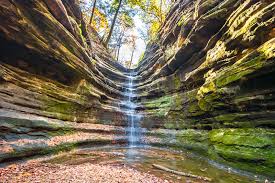 Houses, villas, apartments, cottages, lodges, cabins, farmhouse Starved Rock State Park In Chicago Explore Canyons And Natural Splendor Go Guides