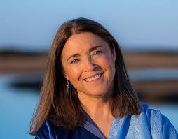 The Secrets We Keep: MARY ALICE MONROE: 9780778301080: Amazon.com: Books