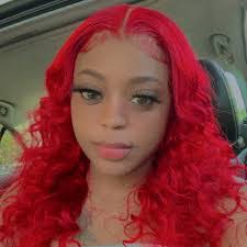 Ashley Capri's Instagram, Twitter & Facebook