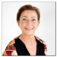 Susan Knott's Instagram, Twitter & Facebook