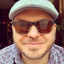 Robin Daigle's Instagram, Twitter & Facebook