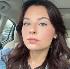 Hi girliiiieeess! Do you keep a record of what style, curl and mm clients  have? If so how? Do you keep notes or pictures? I really want to improve