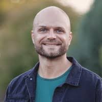 Adam Detamore's Instagram, Twitter & Facebook