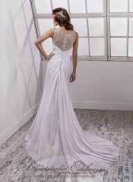 Maybe you would like to learn more about one of these? Brautstudio Edelweiss Brautmoden Abendmoden Und Brautigammoden Brautkleider Aus Chiffon Griechische Gottin Schlichte Hochzeitskleider