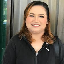 MakeUpByRosnitaIshak (@rosnitaishak) • Instagram photos and videos