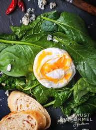 Ein Traditionelles Grundonnerstagsessen Ist Der Spinat Obwohl Wir Ja Meinen Dass Dieses Rezept Nicht Nur Fur Diesen Spez Pochiertes Ei Rezepte Rezepte Gesund