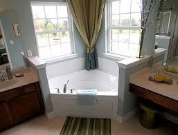 Apparently Called A Garden Tub Or Corner Tub Seems Like It Could Be A Space Saver And I Like The Aesthetics Of Corner Tub Remodeling Mobile Homes Garden Tub